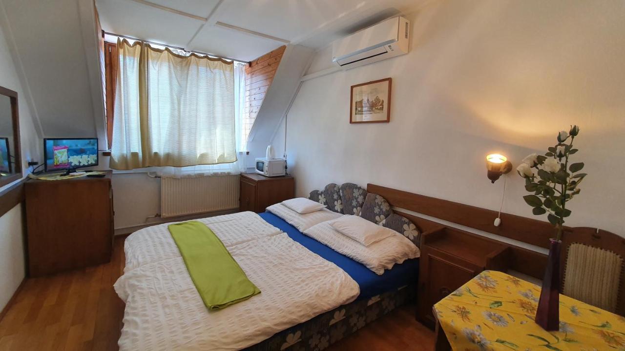 Harmonia Apartmanhaz 발라톤엘 외부 사진