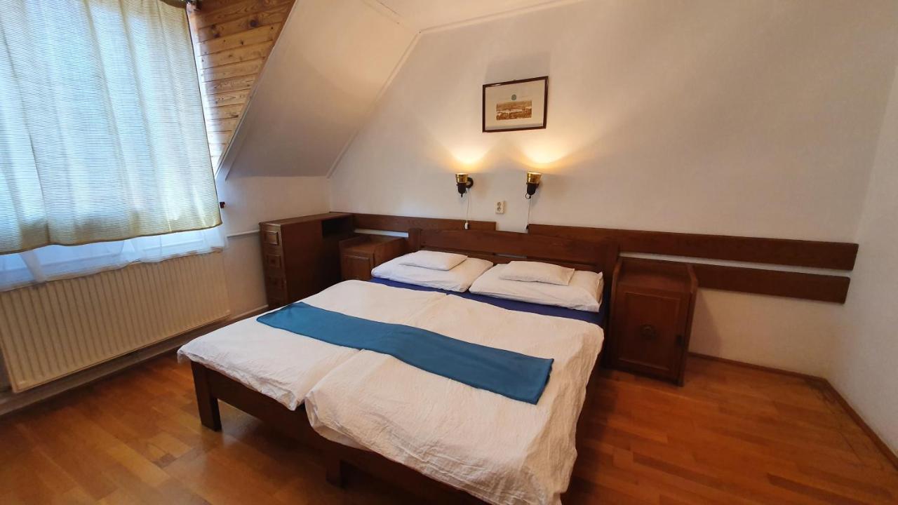 Harmonia Apartmanhaz 발라톤엘 외부 사진