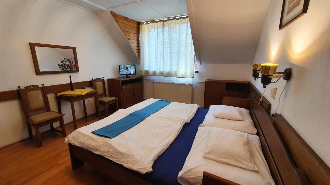 Harmonia Apartmanhaz 발라톤엘 외부 사진