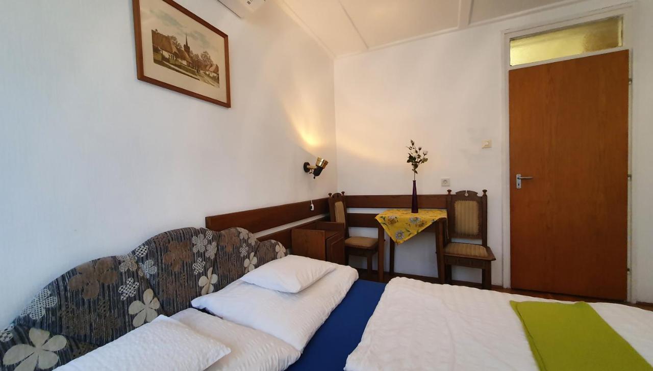 Harmonia Apartmanhaz 발라톤엘 외부 사진