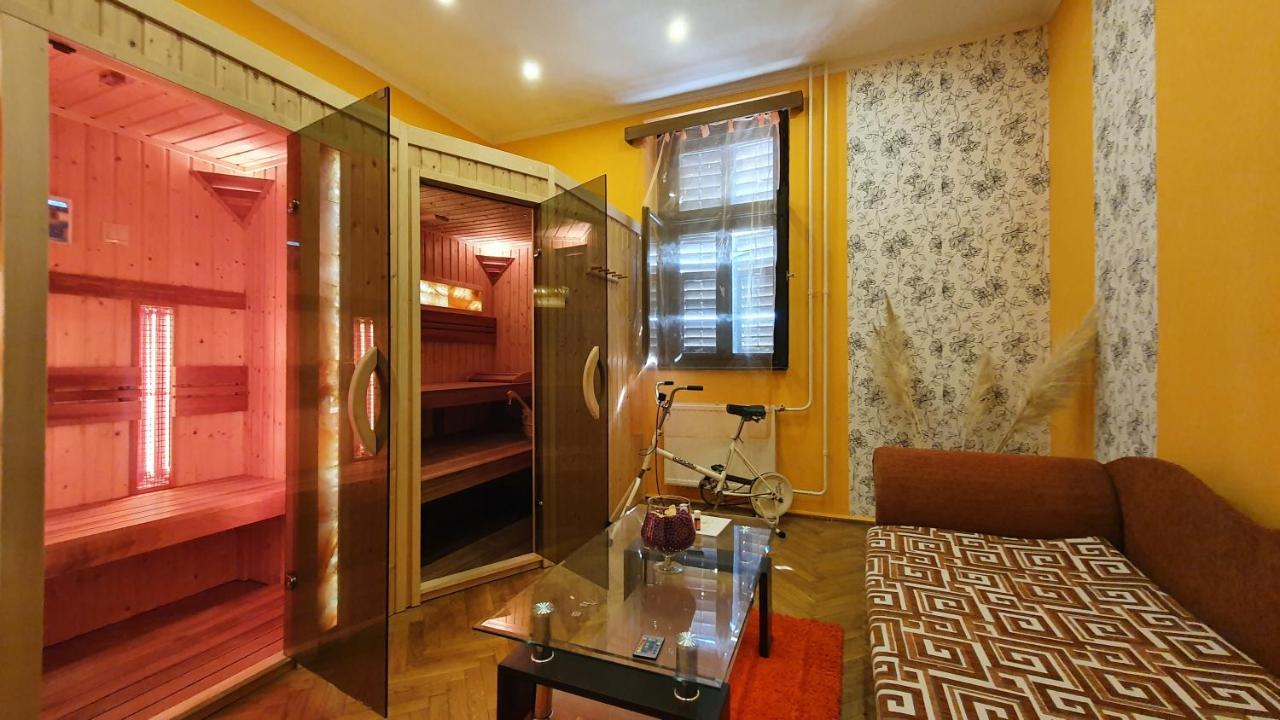 Harmonia Apartmanhaz 발라톤엘 외부 사진